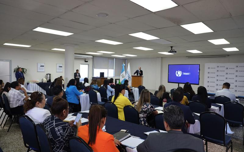 A esta capacitación presencial le seguirán otras virtuales.