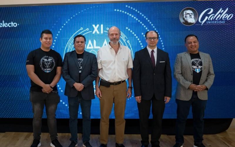 Inscríbete y representa a Guatemala en competencias internacionales de robótica