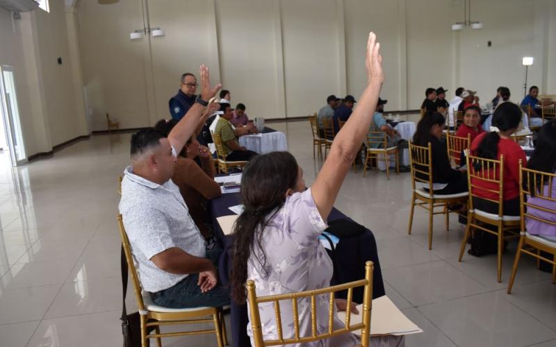 Mesas de trabajo en el ejercicio regional de Planificación y Presupuesto Abierto 2026 en Jalapa