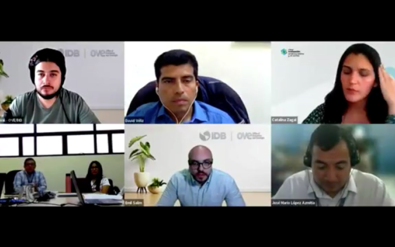 Los participantes en el encuentro coincidieron en la importancia de la evaluación.