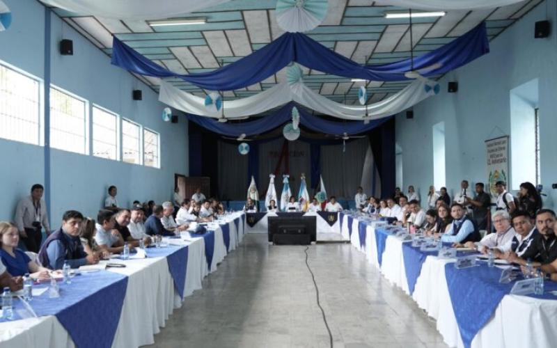 Vicepresidencia insta a fortalecer la lucha contra la desnutrición aguda y mejorar vigilancia y acceso al agua en Chiquimula