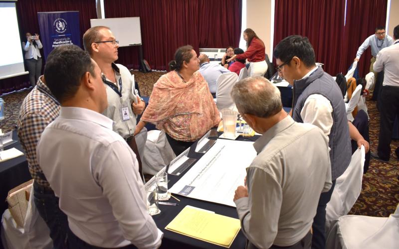 Delegados participan en Taller de Gestión Estratégica y Capacidades Gerenciales.