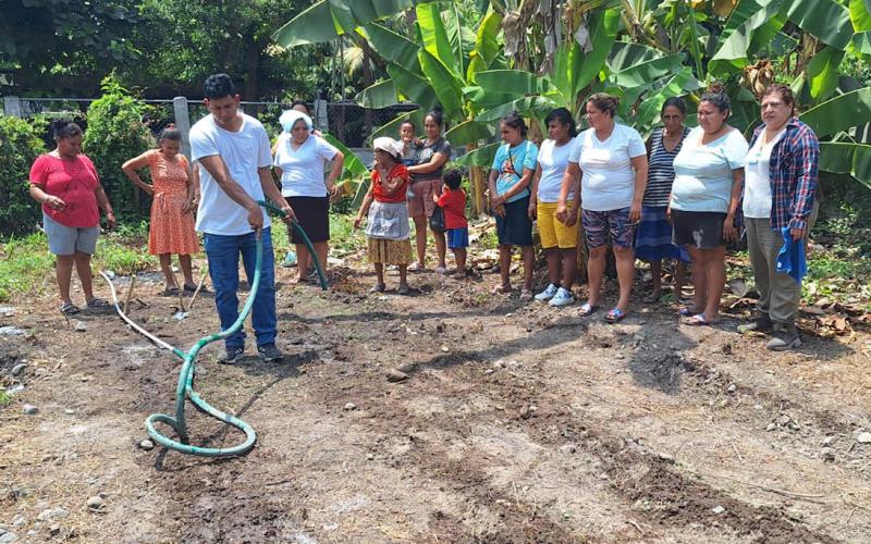 La apuesta por la agricultura familiar y la nutrición son los huertos comunitarios
