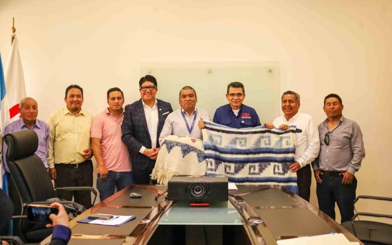 CIV avanza en proyectos viales para mejorar la conectividad en Totonicapán