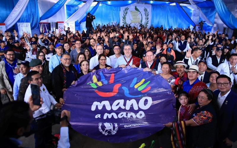 Mano a Mano: el maíz, la tierra y el conocimiento florecen en comunidades rurales