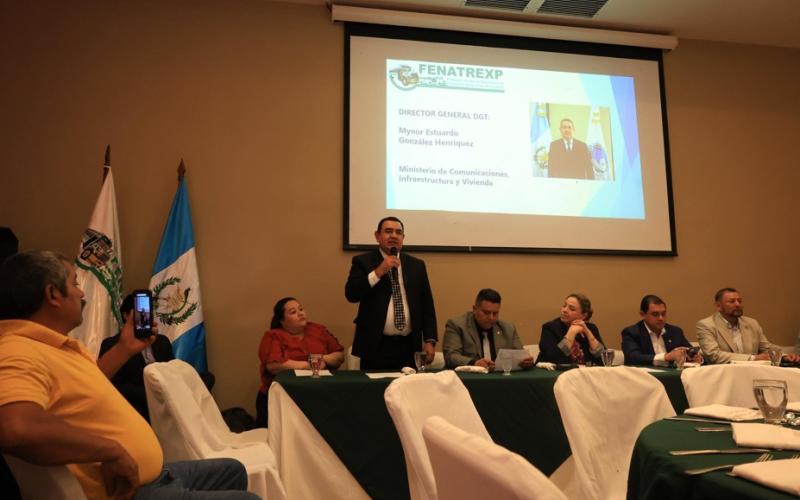 DGT fortalece vínculos con transportistas extraurbanos