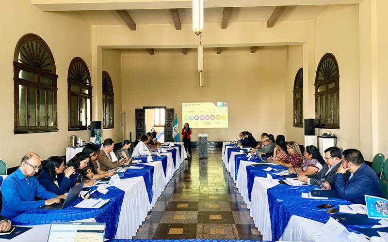 Secretaría Privada de la Presidencia coordina mesa interinstitucional para cumplir agendas territoriales con pueblos indígenas 