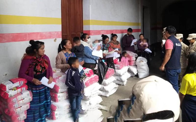 Aprenden a preparar menús nutritivos con alimentos de la asistencia alimentaria