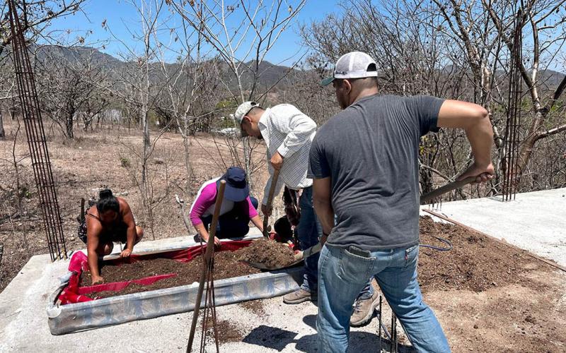 Capacitación y semillas para cultivar salud: así se enfrenta la desnutrición en Sansare
