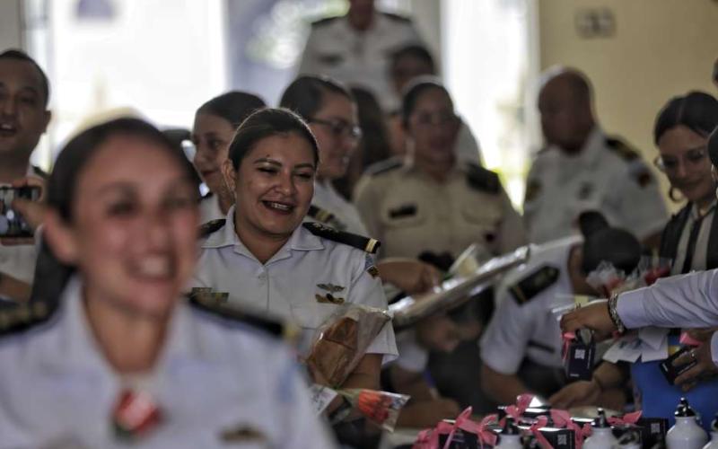 Reconocen a las guatemaltecas que destacan en el sector marítimo 