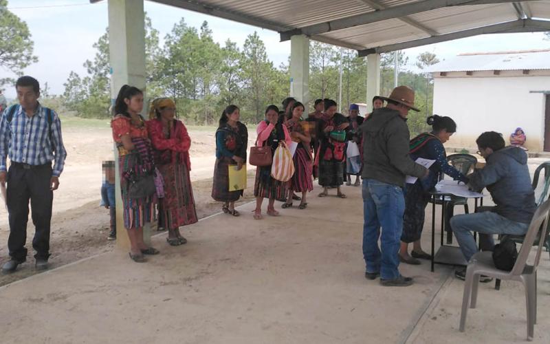 Entregan herramientas e insumos agrícolas en Totonicapán