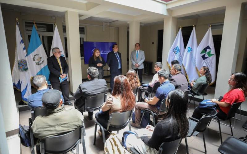 Recibieron una visión integral sobre el funcionamiento de estos registros que son pilares del desarrollo económico y la certeza jurídica nacional.