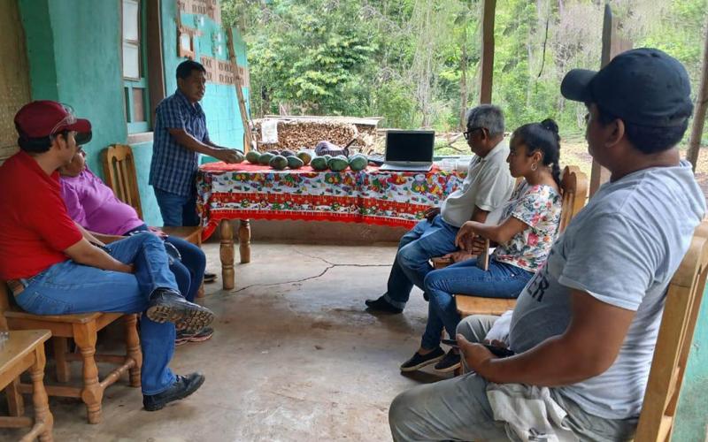 Productores se preparan para una rueda de negocios