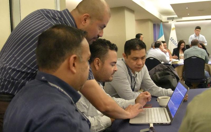 La Dirección de Preinversión lideró el taller con los especialistas.