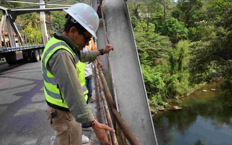 Situación de puentes en Zacapa es supervisada por autoridades del CIV