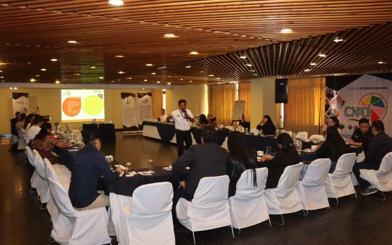 CIV participa en capacitación para uso correcto del lenguaje sobre discapacidad