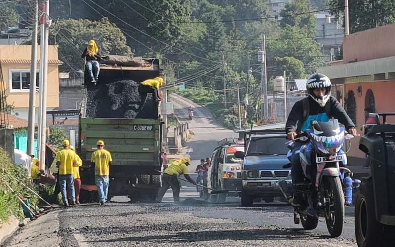 Supervisan área de bacheo en Ruta Nacional 12