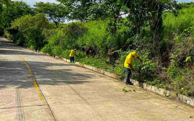 COVIAL mejora drenaje pluvial en ruta de Chiquimulilla hacia Los Cerritos, Santa Rosa