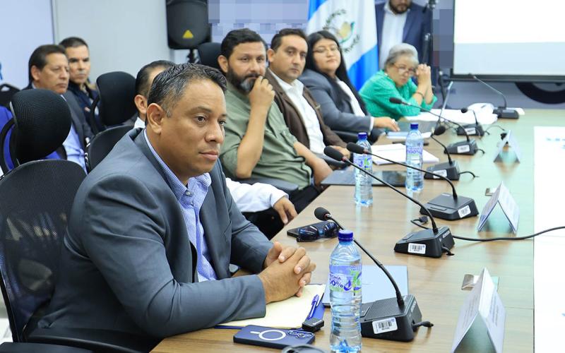 Avanza el diálogo para proteger los bosques del país