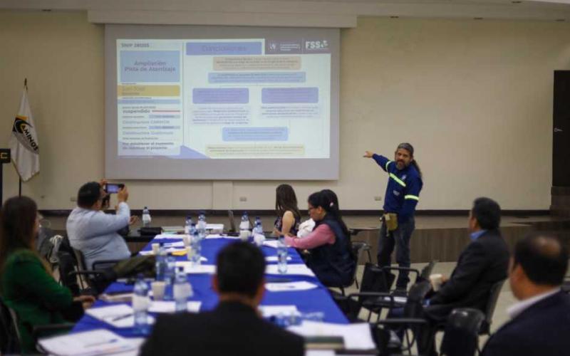 Viceministro de Infraestructura encabeza reunión para recuperar obras