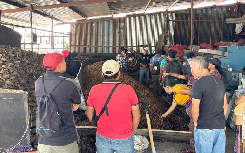 Impulsan prácticas agropecuarias sostenibles en Sacatepéquez 