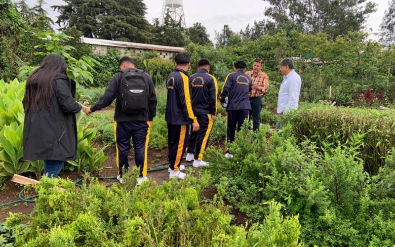 Jóvenes aprenden el potencial agropecuario