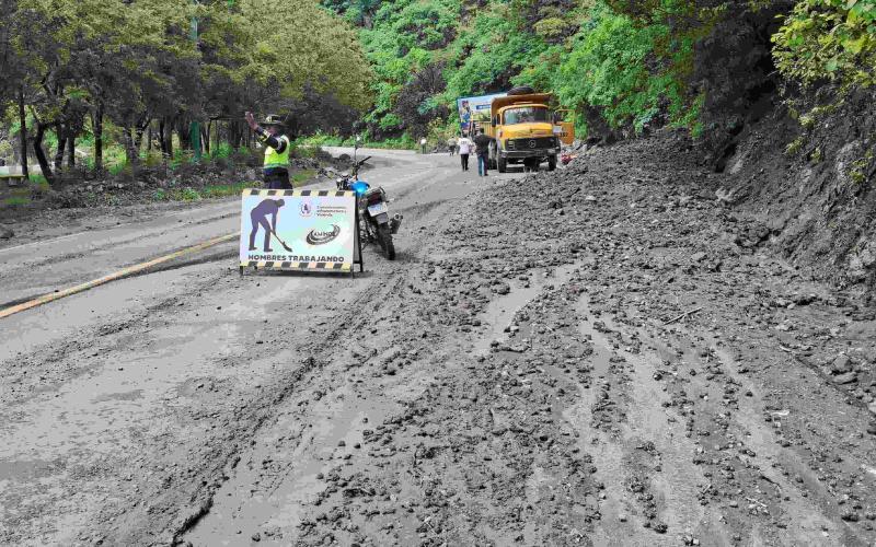 CIV responde con rapidez a emergencias viales provocadas por las lluvias