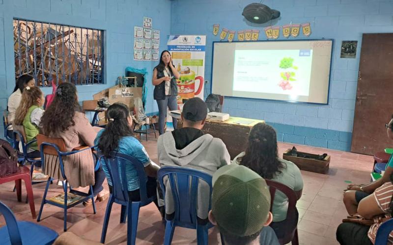 Sansare siembra futuro con huertos escolares