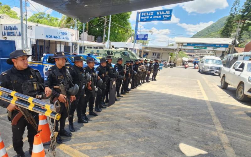 Refuerzan presencia policial y militar en zona fronteriza entre Guatemala y México