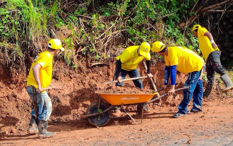 El CIV atiende 340 emergencias viales por lluvias y mantiene más de 400 proyectos activos 