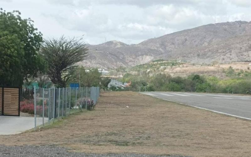 Refuerzan seguridad en el Aeródromo de Chiquimula con trabajos en cerco perimetral