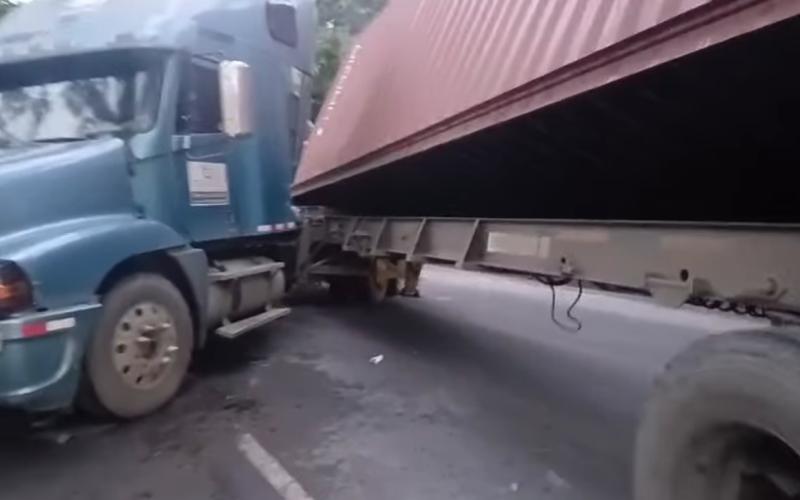 Provial brinda atención vial tras incidente en Izabal y refuerza presencia en rutas afectadas por lluvias