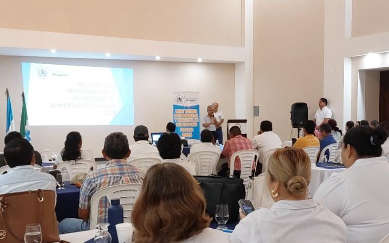 Impulsan Programa de Alimentación Escolar (PAE) en Retalhuleu