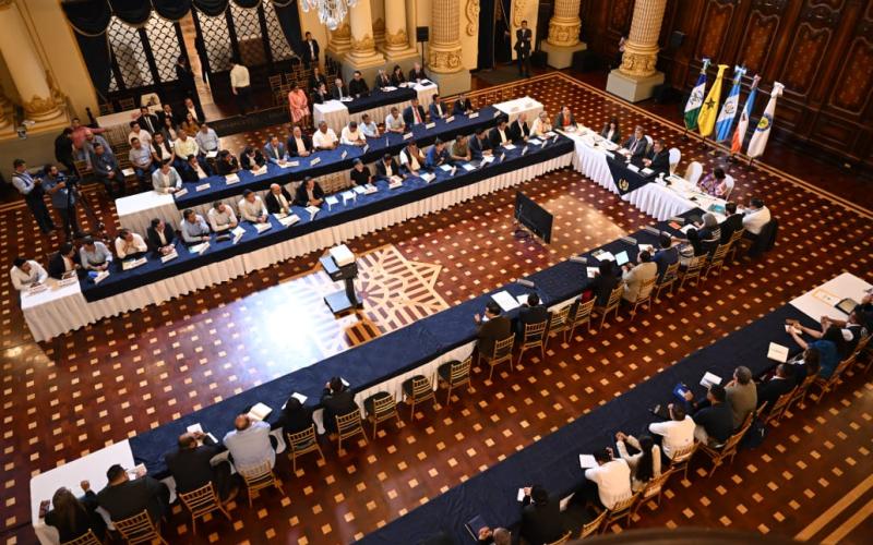 ENCUENTROS REGIONALES DE ALCALDES MUNICIPALES