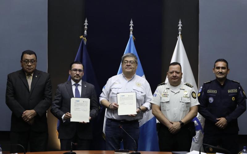 Ministerio de Gobernación firma convenio interinstitucional con la Superintendencia de Administración Tributaria