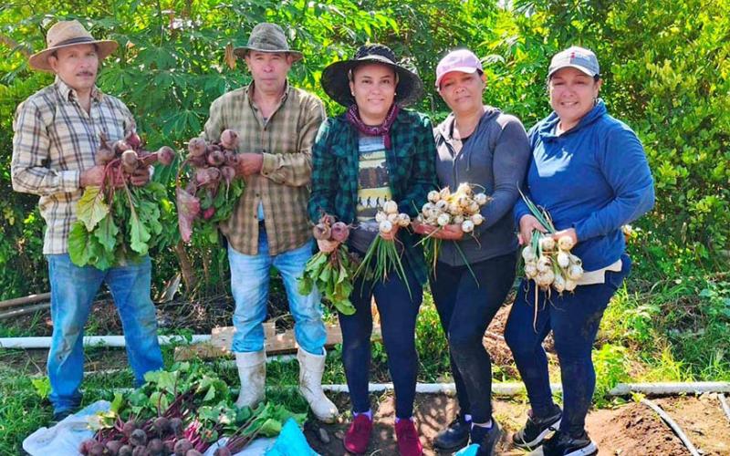 Agricultores transforman desafíos en oportunidades