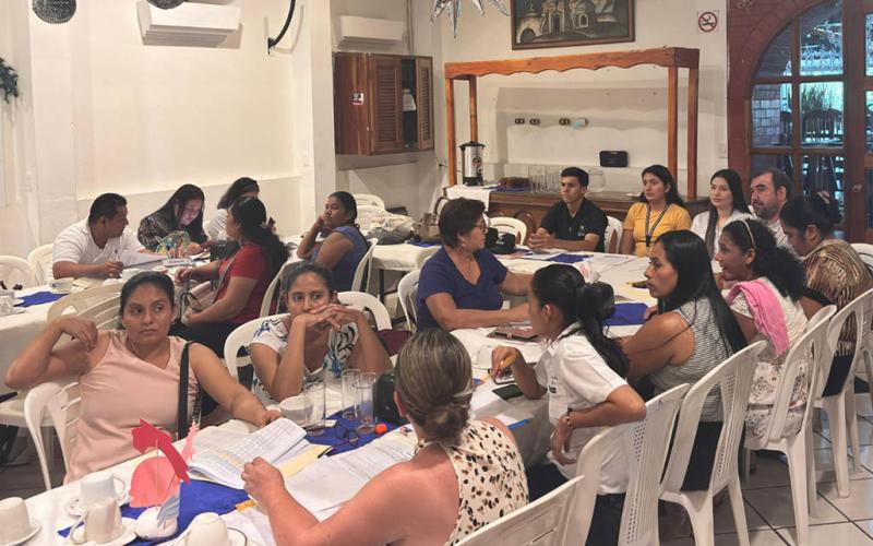 Avanza validación de menús del PAE para el nivel medio de Izabal