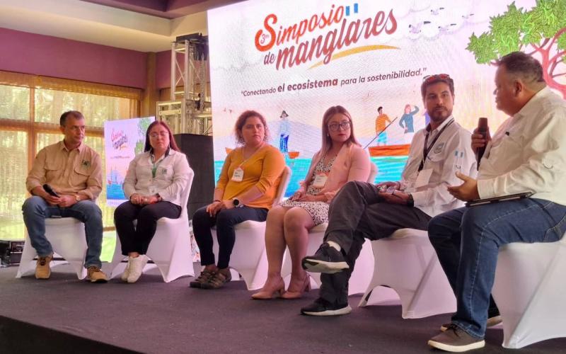 Simposio de manglares