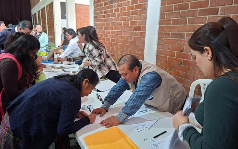Huertos escolares fortalecen alimentación y educación en Sacatepéquez