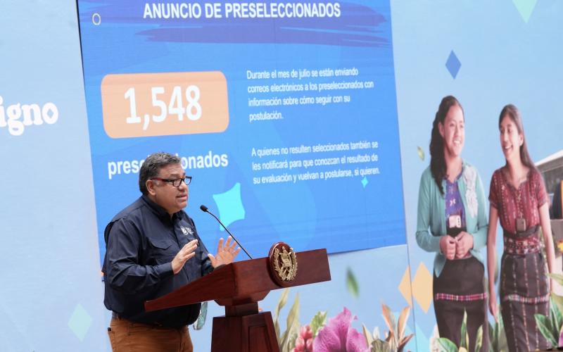 Información sobre la preselección de candidatos fue brindada por el secretario de Planificación, Carlos Mendoza.