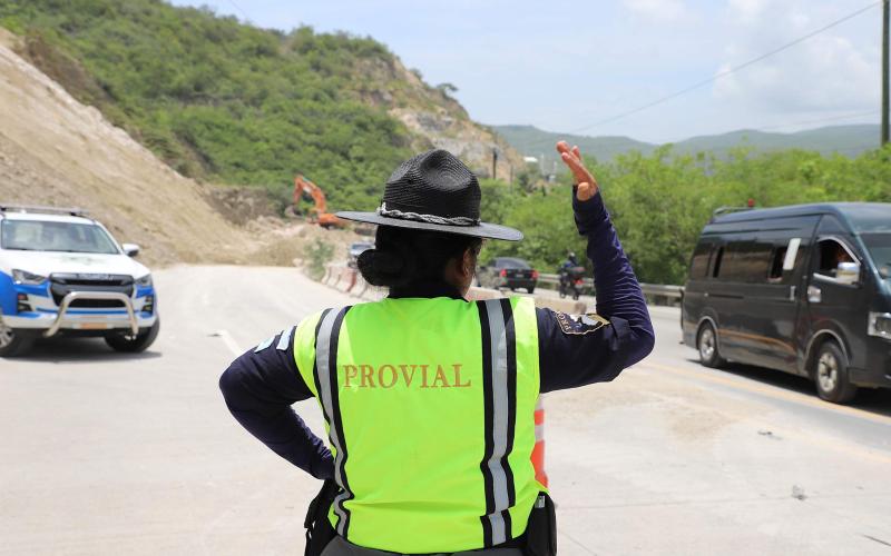 PROVIAL responde a 26 emergencias de desprendimientos de tierras atendidas este año en todo el país 