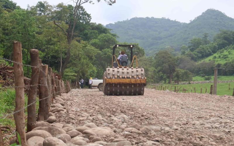 Mejoramiento de carretera en Pasaco beneficia a más de 10 mil vecinos