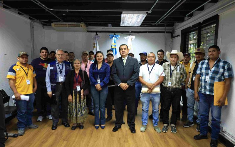 DGT fortalece atención a transportistas de Jalapa por medio de mesa técnica