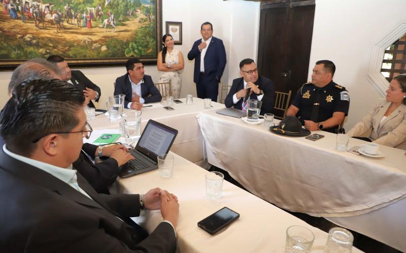 Presentan propuestas para mejorar la movilidad entre Antigua y La Aurora