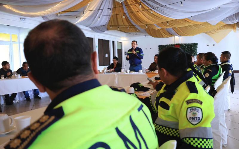 Ruta hacia la modernización: transportistas y autoridades avanzan juntos en Quetzaltenango