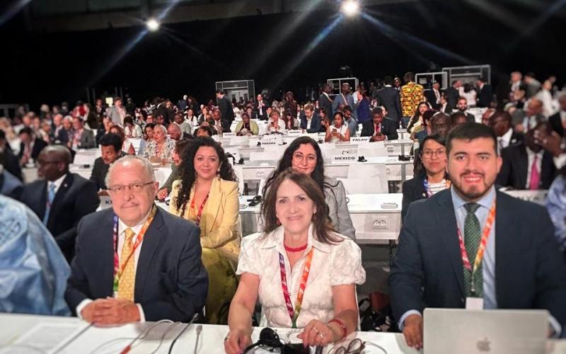 Delegación de nuestro país que participó en la IV Conferencia Internacional sobre Financiamiento para el Desarrollo (FfD4)