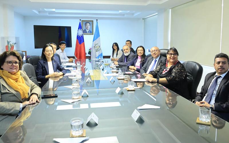 Taiwán refuerza lucha contra el Fusarium con nuevo desembolso para Guatemala y Belice