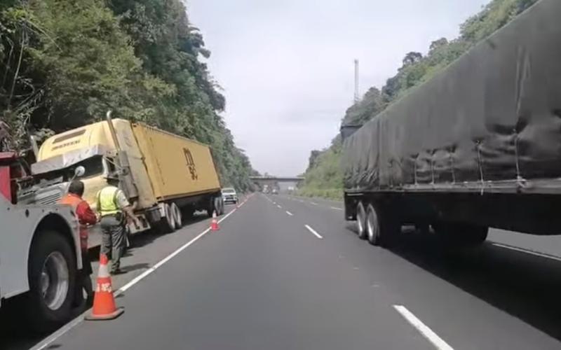 Provial atienden percance vial en Palín, Escuintla, sin personas heridas