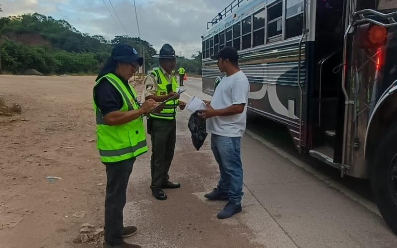 DGT y Provial realizan operativo de control en transporte extraurbano sobre la CA-9 Norte
