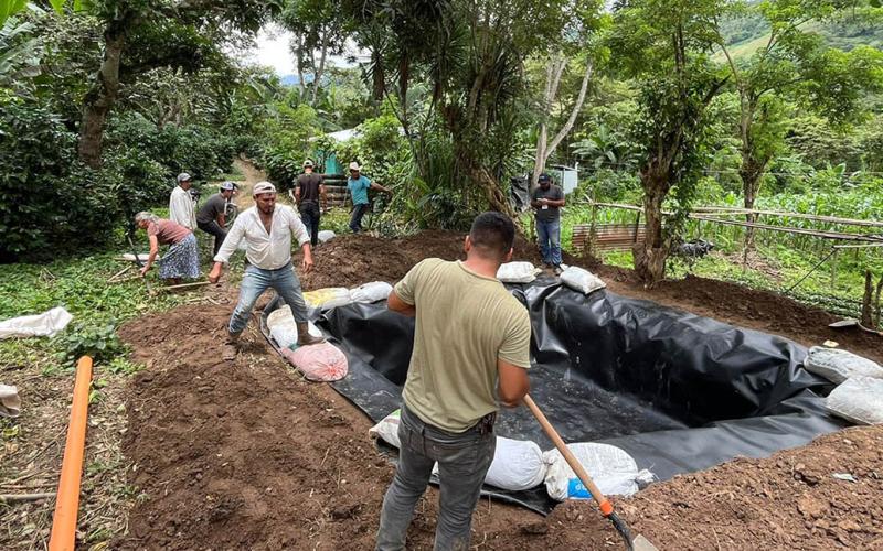 Avanzan proyectos de riego de cultivos en aldeas de Zacapa